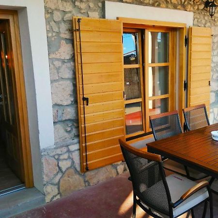 Apartments Dalmatian Stone House Turanj Exterior foto